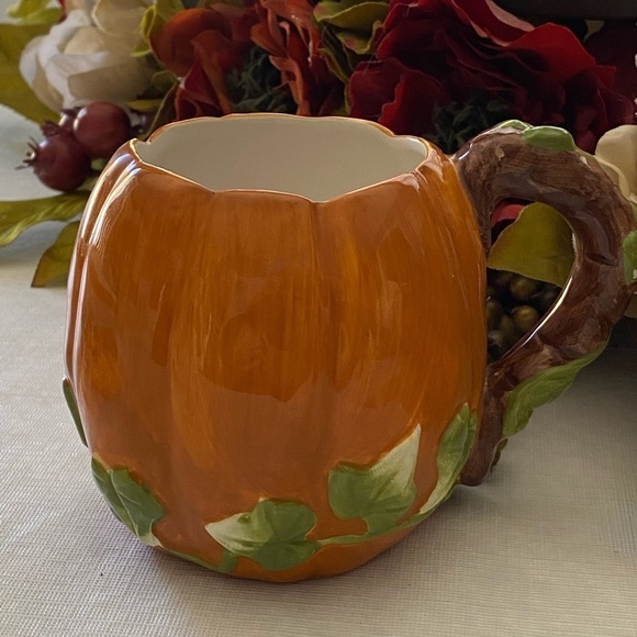 🍄Ceramic Pumpkin Mug - Picture 4 of 5